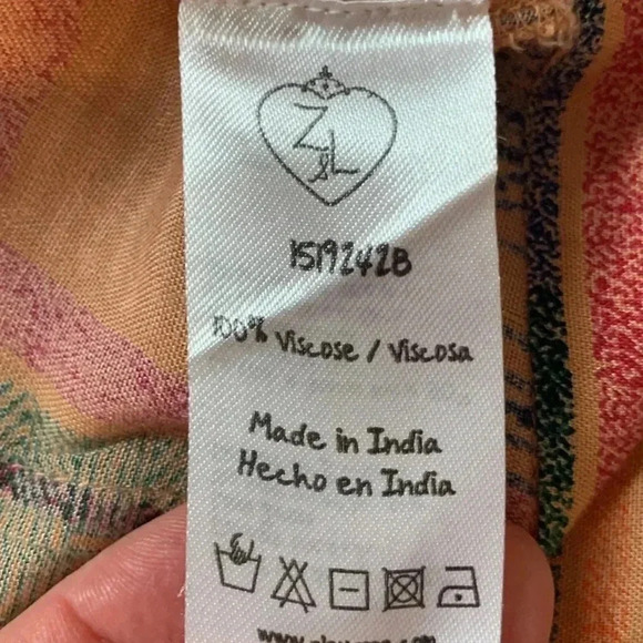 Z&L Europe wrap top made in India size small - Picture 7 of 9